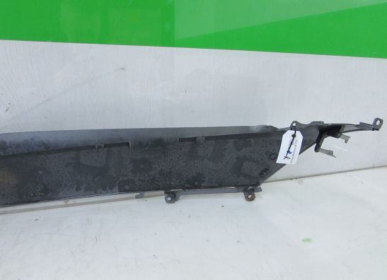 Cowl right Suzuki Burgman 400