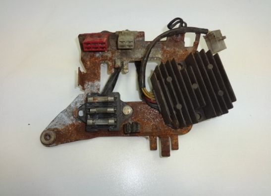 Regulator rectifier  Honda CB 400