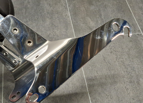 Rugsteun sissybar Harley Davidson FXFBS Fat Bob