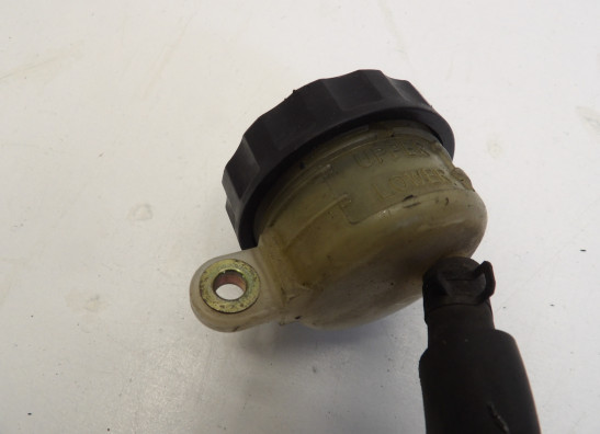 Rempomp achter Honda CBR Fireblade