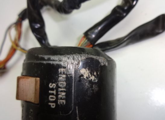 Handlebar switch assy right Suzuki GSX 750