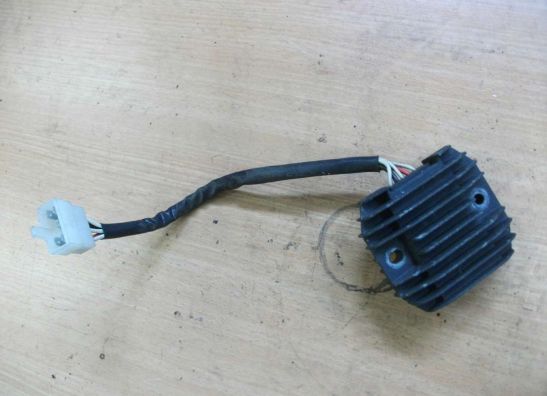 Regulator rectifier  Yamaha FAZER 600