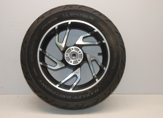 Achterwiel compleet Harley Davidson Softtail