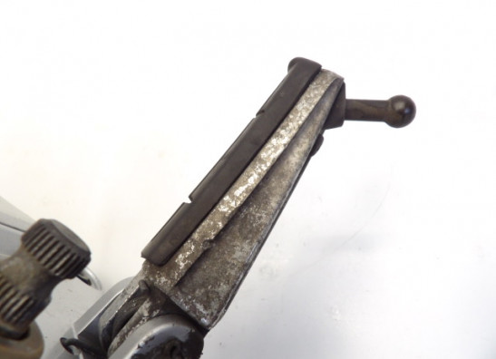 Main step holder right Yamaha FZ6