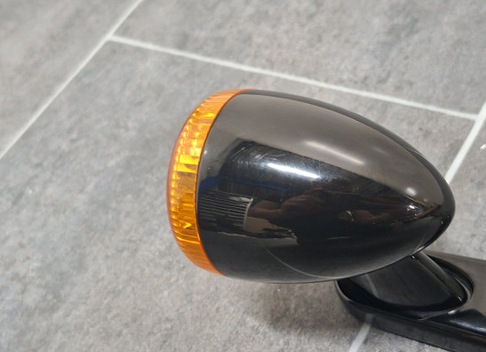 Rechter achterkant Harley Davidson FXBB Street Bob