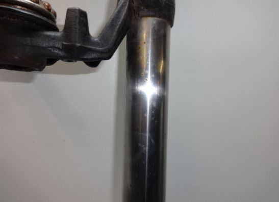 Voorpoot rechts compleet Honda VF 700  750 C Magna