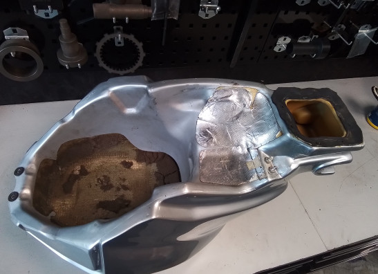 Benzintank Aprilia RST 1000 Futura