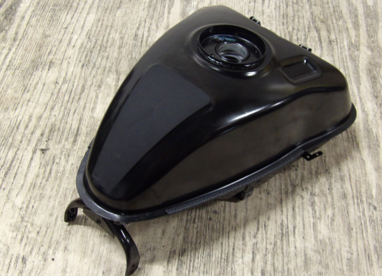 Tank Triumph Trident 660