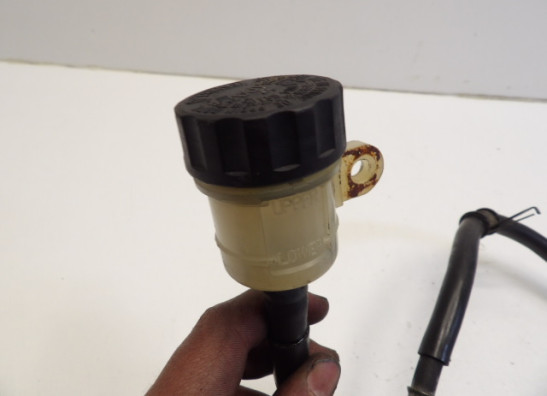 Rempomp achter Yamaha YZF R6