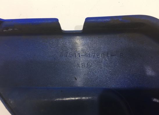 Seitenverkleidung rechts klein Suzuki GSX R 750