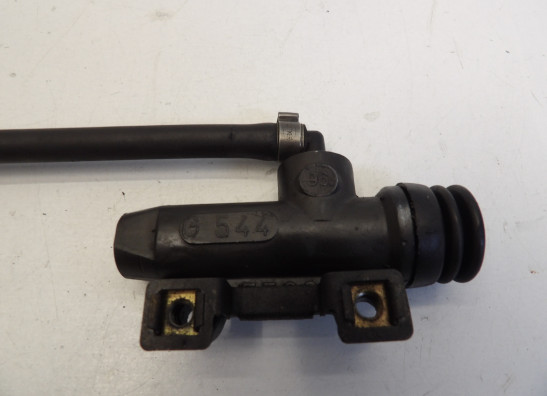 Rempomp achter BMW R 1100 RT