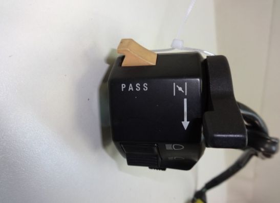 Handlebar switch assy left Suzuki RF 600