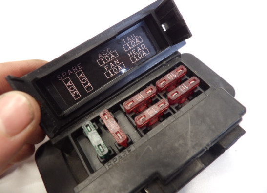 Sicherungkasten Kawasaki GPX 600