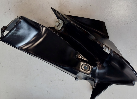 Rechter luchtbuis Aprilia RSV 1000