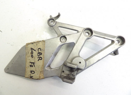 Fussrastetrager vorne rechts Honda CBR 600 F