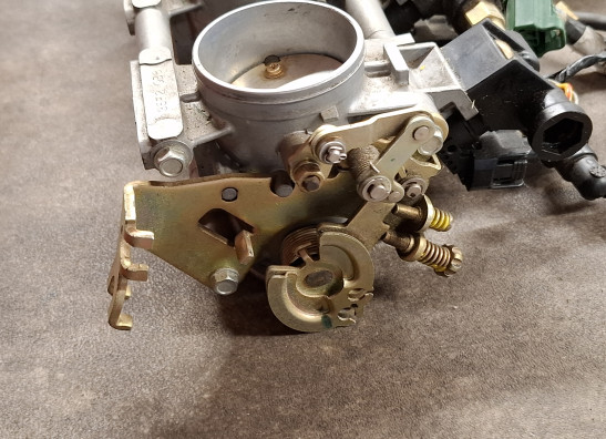 Throttle body Suzuki GSX R 1000