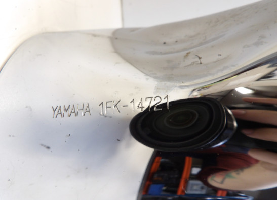 Uitlaat Yamaha V max