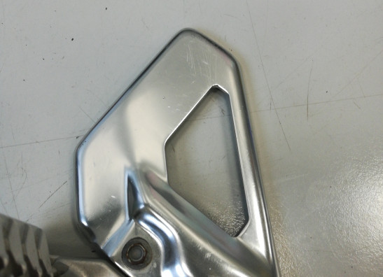 Footrest right Aprilia RSV 1000