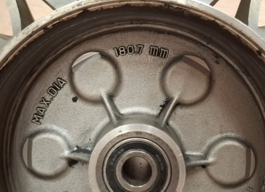 Rear wheel Suzuki VS 700 Intruder