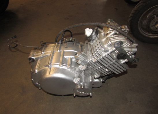 Engine Suzuki GZ 250 Marauder