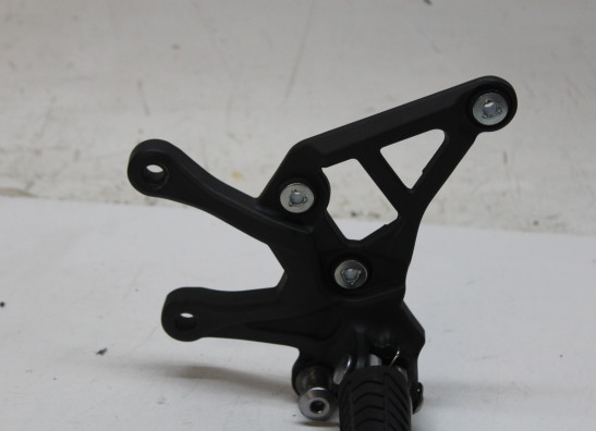 Fussrastetrager vorne links Kawasaki Z 900