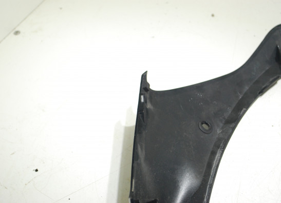 Cowl upper connector Suzuki GSF 600 650 Bandit 