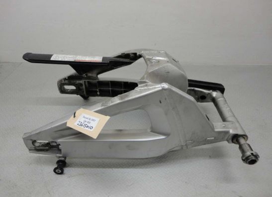 Swingarm Suzuki GSR 600