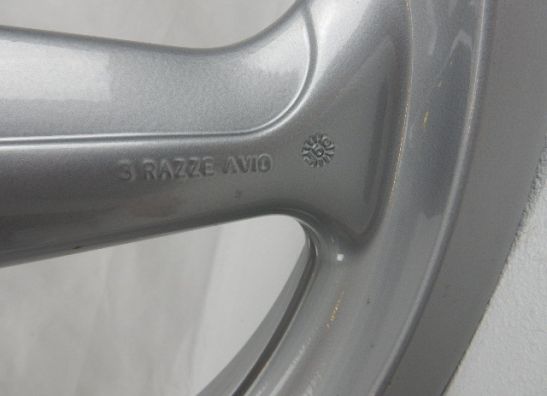 Voorvelg Moto Guzzi Breva 750