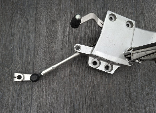 Main step holder left Yamaha FJR 1300