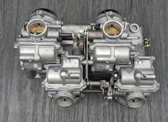 Carburetor assy Honda VF 700  750 C Magna