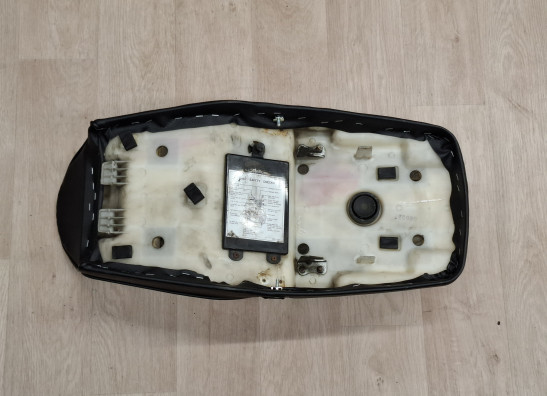 Zadel Kawasaki Z 550 GT