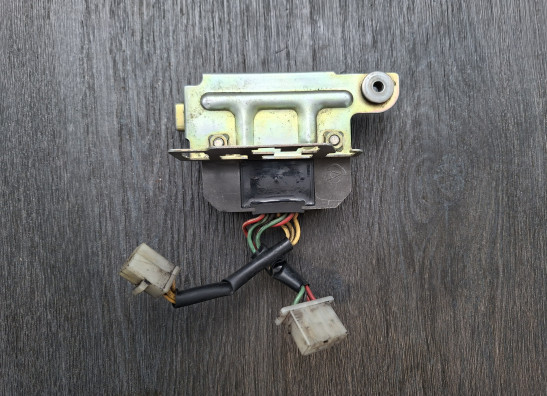 Regler Gleichrichter Honda VF 500 