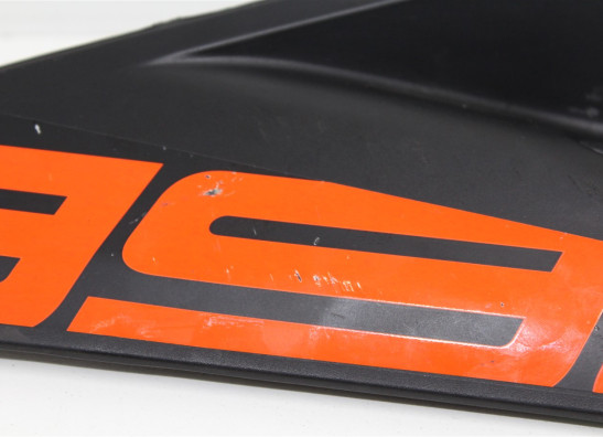 Linker achterkant KTM 390 Duke