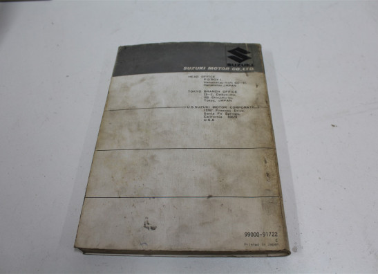 Parts book Suzuki GT 250