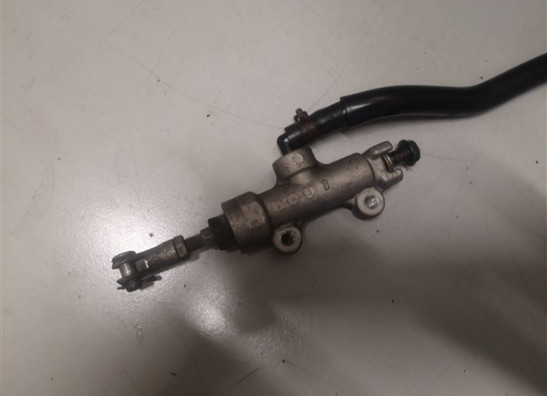 Rempomp achter Honda CBR 600 RR