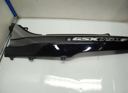 Linker achterkant Suzuki GSX F 750