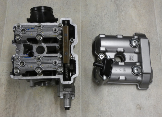 Cilinderkop Suzuki DL 650 V Strom XTA