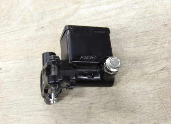 Bremszylinder vorne Suzuki Burgman 400