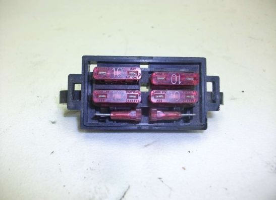 Fuse box Suzuki GSX F 750