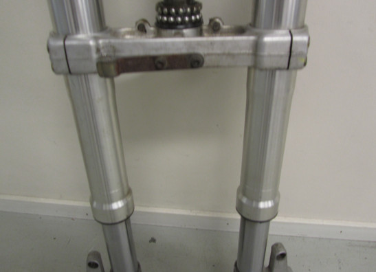 Voorpoten compleet Ducati ST2