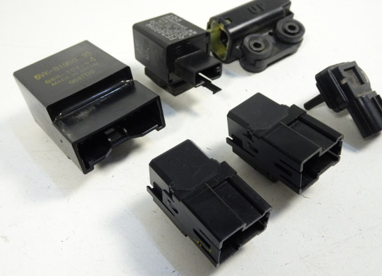 Relay Yamaha FZ1