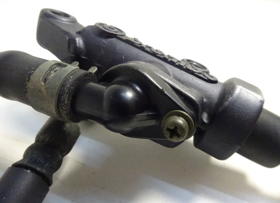 Rempomp achter Yamaha YZF R6