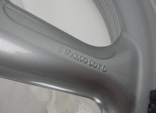 Voorvelg Moto Guzzi Breva 750