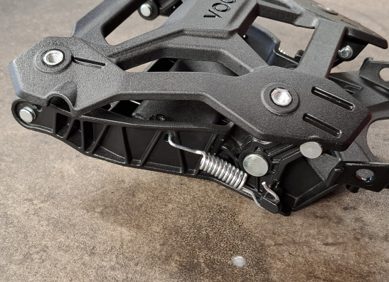 Geweih  Verkleidungshalter Voge 900 DSX