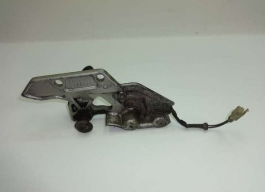 Fussrastetrager vorne rechts Kawasaki ZZR 1100