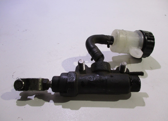 Rempomp achter Kawasaki Z 800