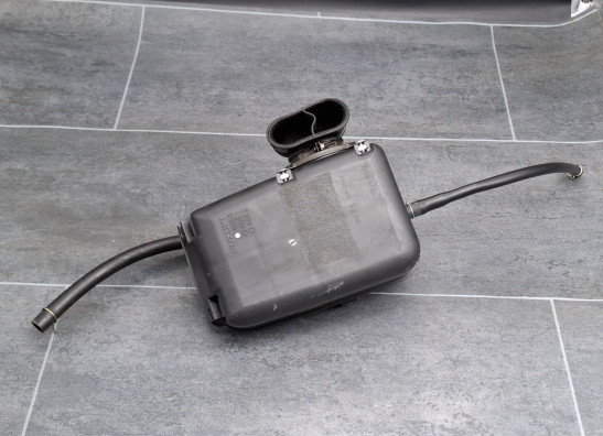 Air cleaner case Suzuki VZ 800 marauder