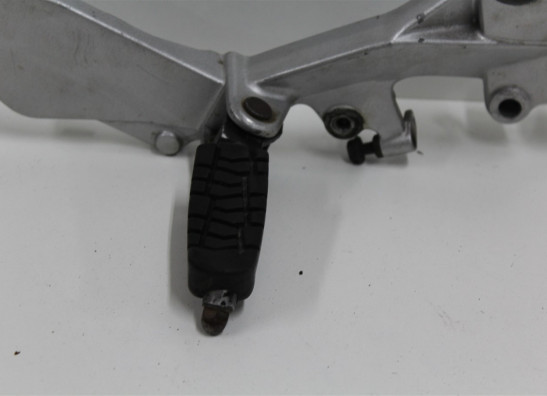 Fussrastetrager vorne rechts KTM 200 Duke