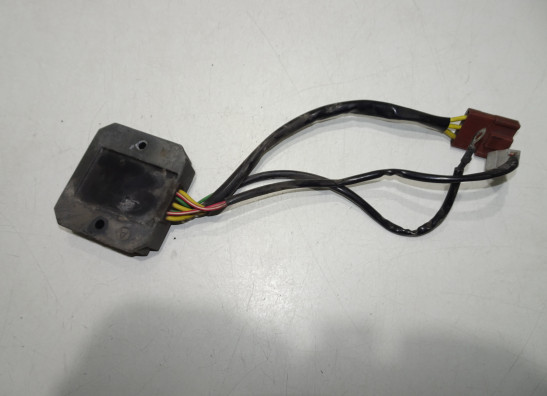 Spanningsregelaar KTM 690 duke 3