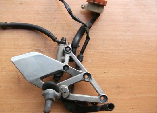 Fussrastetrager vorne rechts Honda CBR 600 F